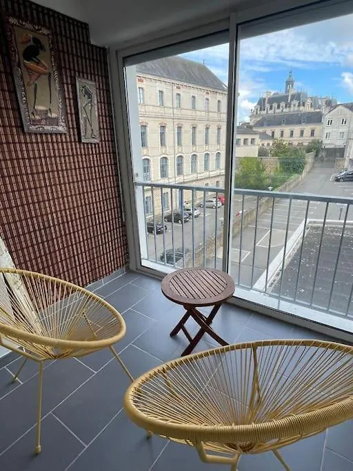 Appartement Idealement Place A Vannes France